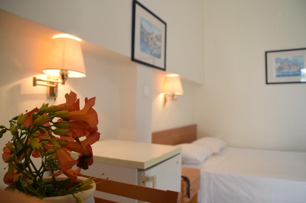 Attica Hotel Ephie Vathi  Exterior photo