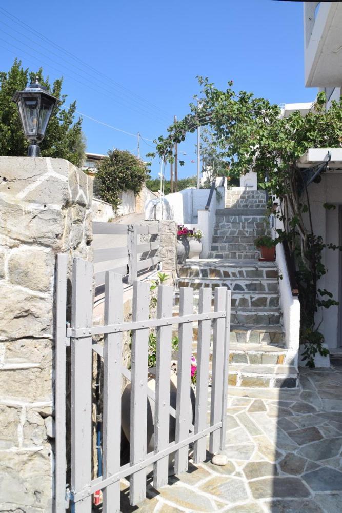 Attica Hotel Ephie Vathi  Exterior photo